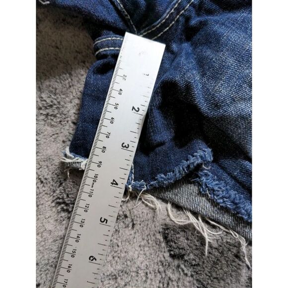 Aeropostale Cut Off Women's Shorts Size 3/4 Dark Wash - Picture 5 of 11